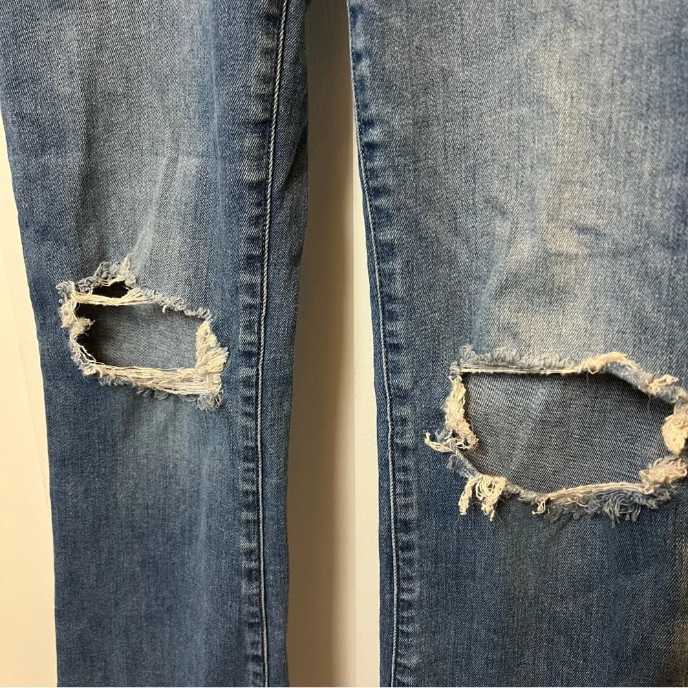 American Eagle Next Level Stretch High Rise Skinny Kicks Size 2 Reg Distressed